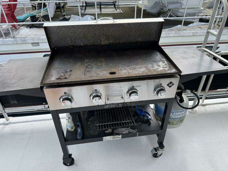 1999 Aqua Chalet 16 x 68 Widebody