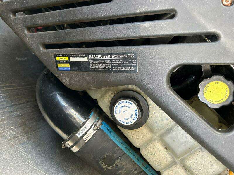 2001 Wellcraft 3700 Martinique