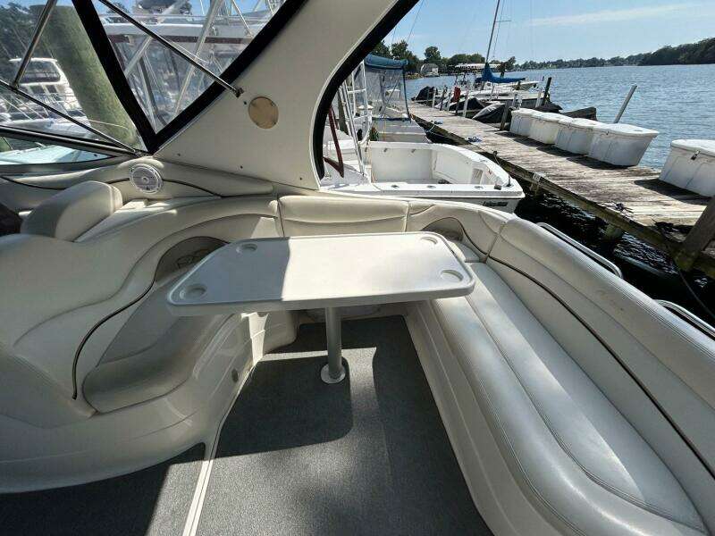 2001 Wellcraft 3700 Martinique