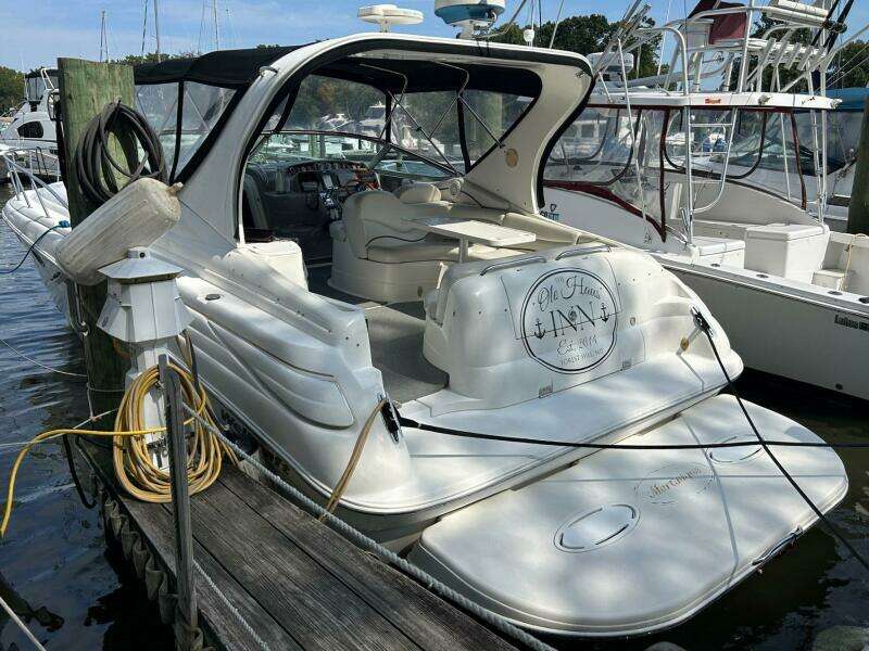 2001 Wellcraft 3700 Martinique