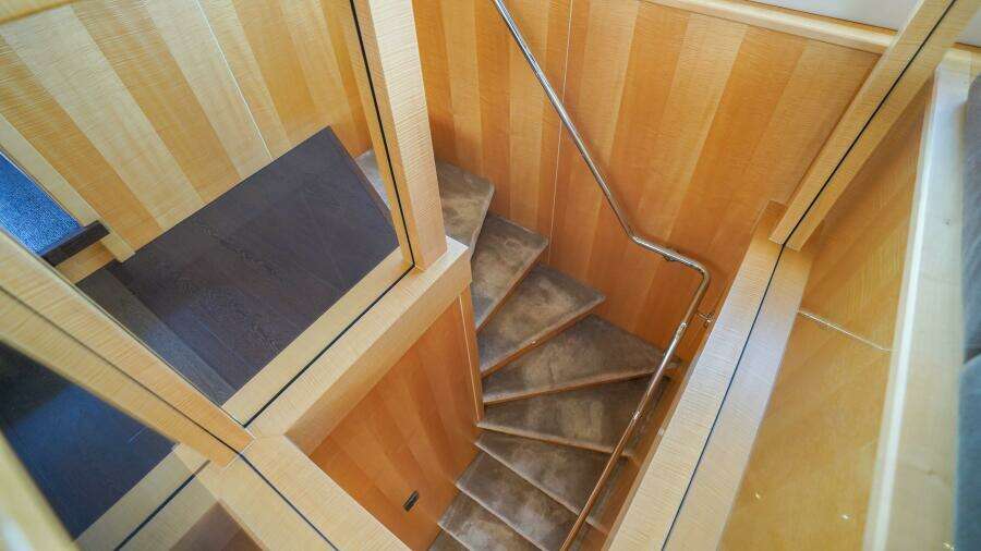 2012 Sunseeker 88 Yacht