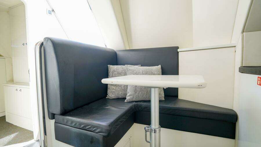 2012 Sunseeker 88 Yacht