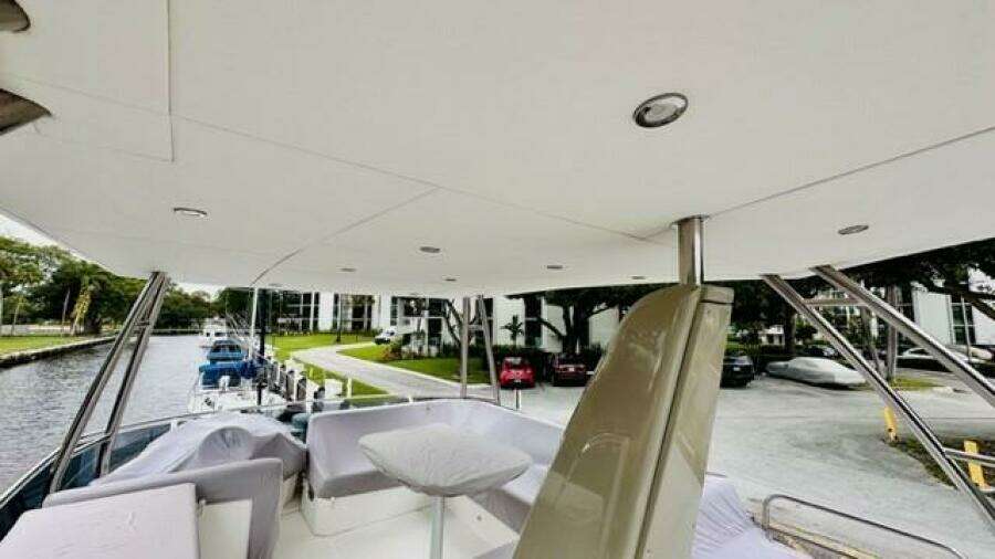 2022 Greenline 48 Diesel Flybridge with Hardtop