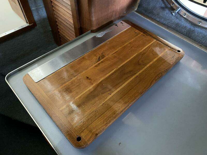 1985 Tiara Sport 2600 Continental