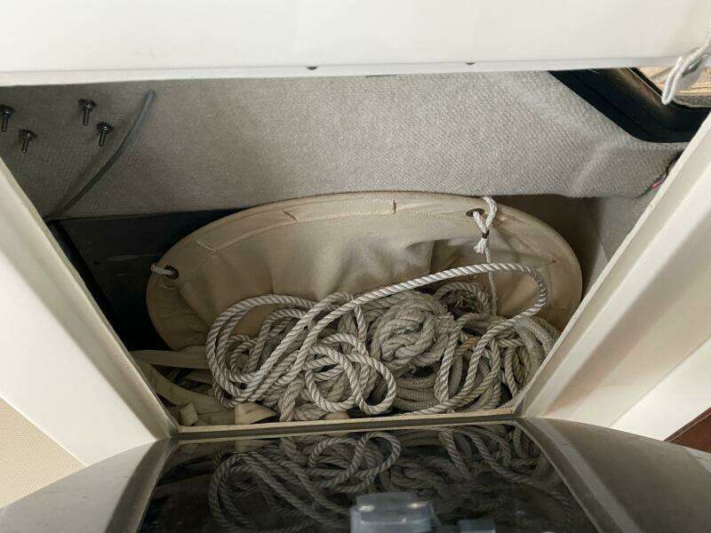 1985 Tiara Sport 2600 Continental