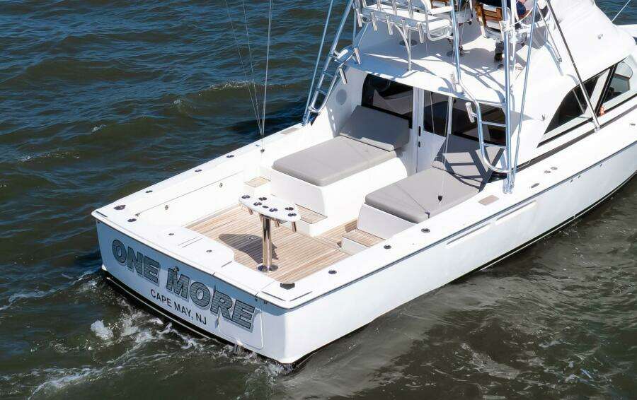 2018 Bertram 35 Flybridge Sportfish