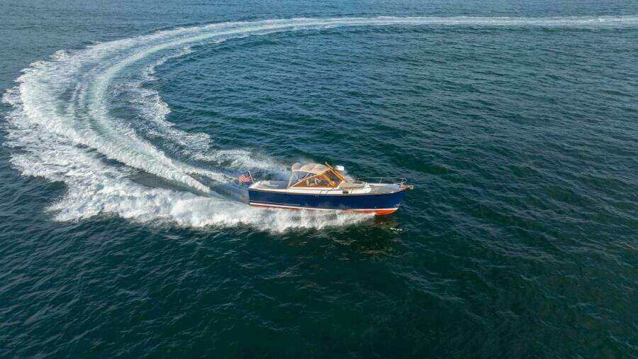 2020 CH Marine Shelter Island Nomad