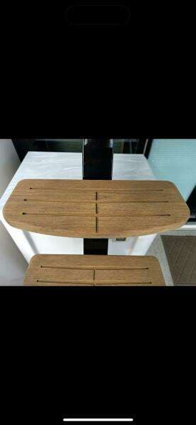 2021 Tiara Yachts 4400 Flybridge