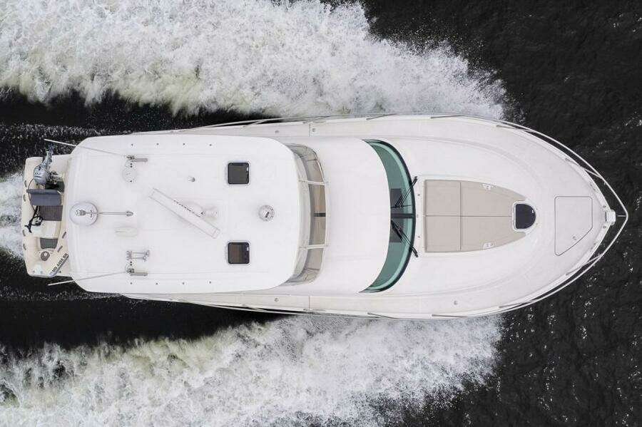 2021 Tiara Yachts 4400 Flybridge