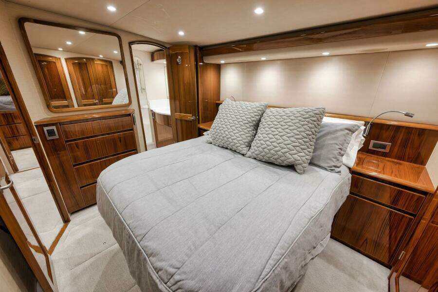 2014 Viking 62