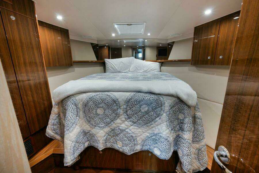 61 Viking The Good Life- Master Stateroom