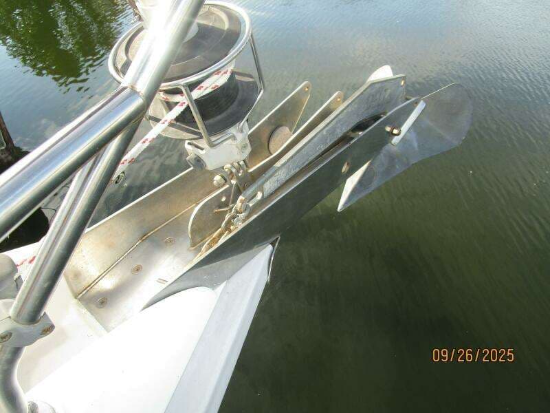 37' Hunter anchor