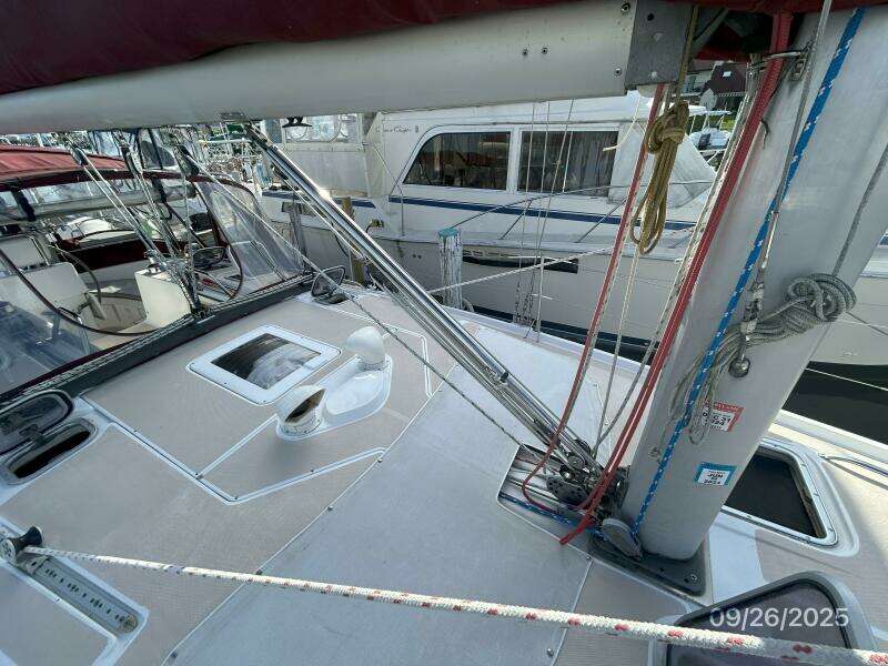 37' Hunter boom vang1