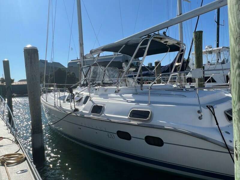 2001 Hunter 420 Passage