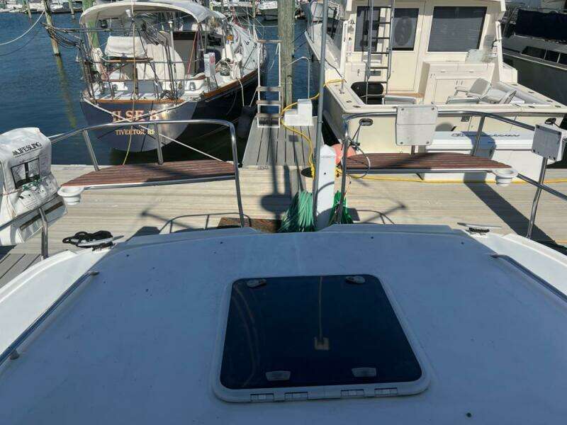 2001 Hunter 420 Passage