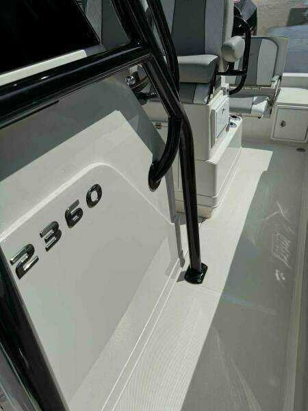 2020 Ranger 2360 Bay Boat