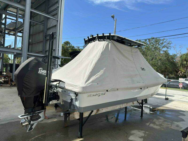 2020 Ranger 2360 Bay Boat