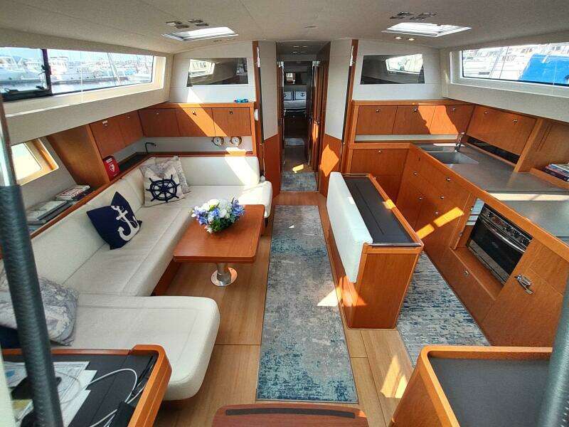 2018 Beneteau Sense 57