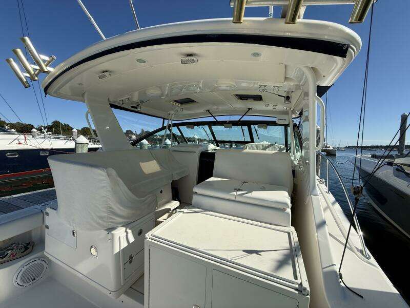 2003 Tiara Yachts 3500