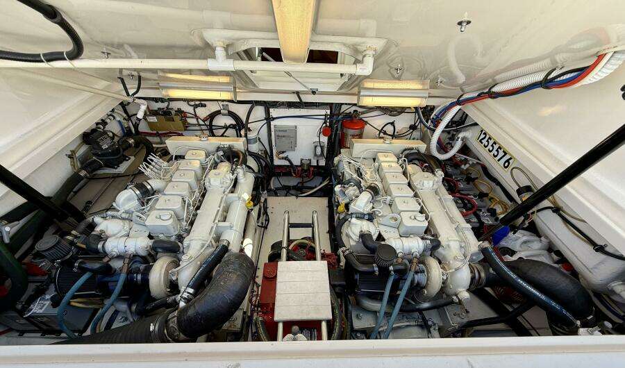 2003 Tiara Yachts 3500