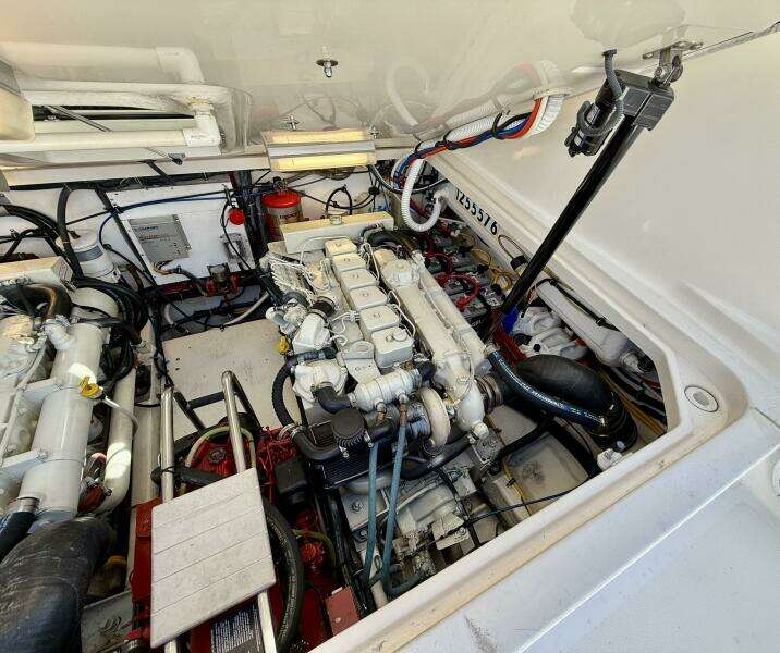 2003 Tiara Yachts 3500