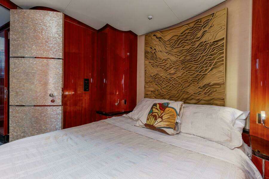 Custom 2004 Ebony - Salony Sportfish - MSR