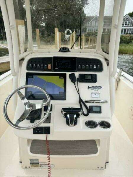 2021 Grady-White 257 Fisherman