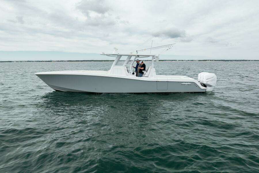 2020 Invincible 30 Open