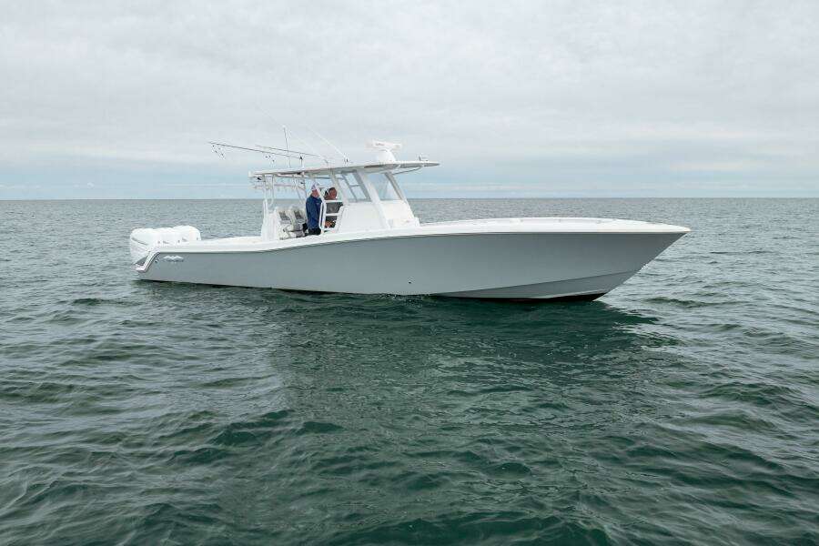 2020 Invincible 30 Open