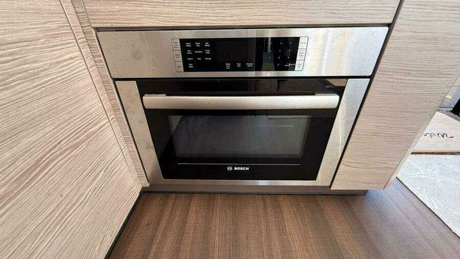 2024 Greenline 48 Fly Hybrid