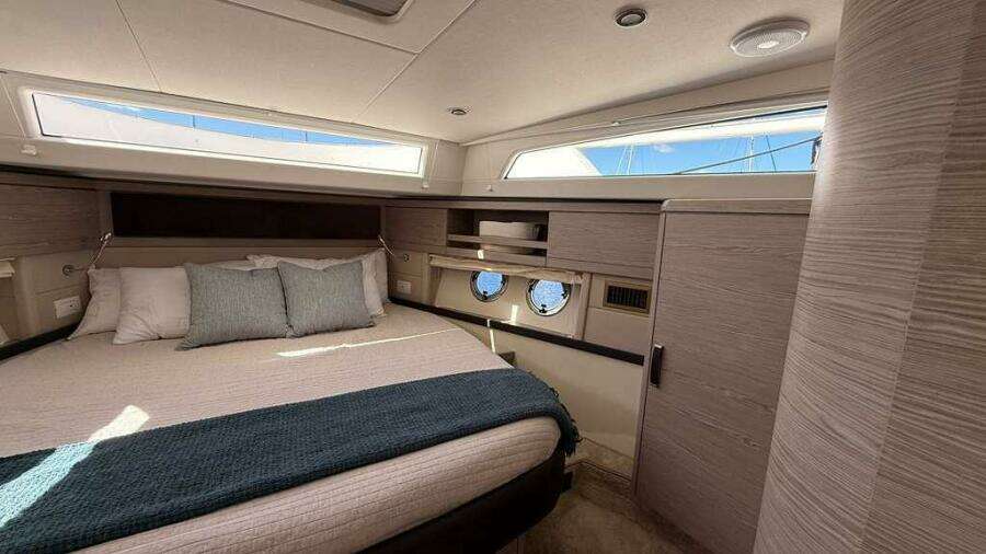 2024 Greenline 48 Fly Hybrid