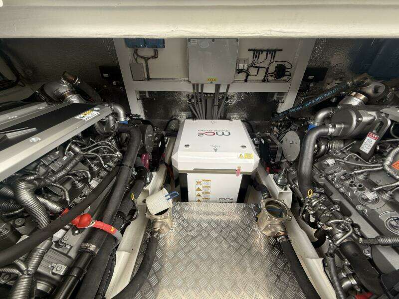 2024 Greenline 48 Fly Hybrid