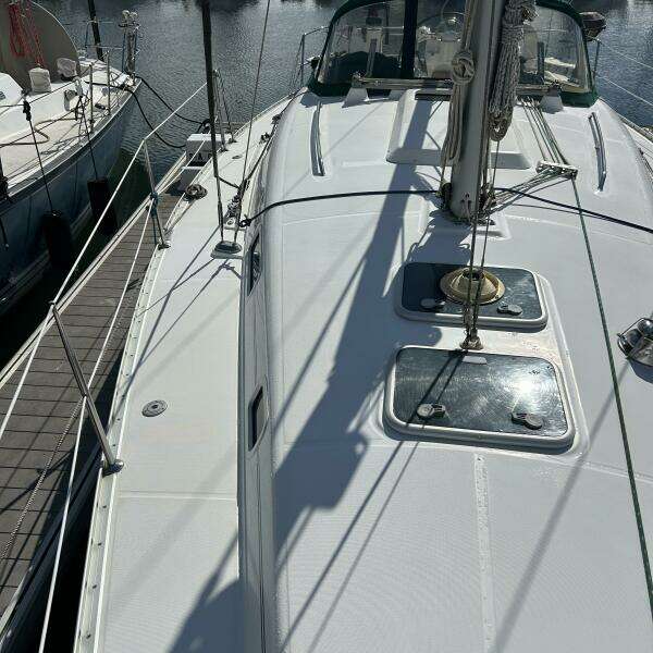 2001 Beneteau 361