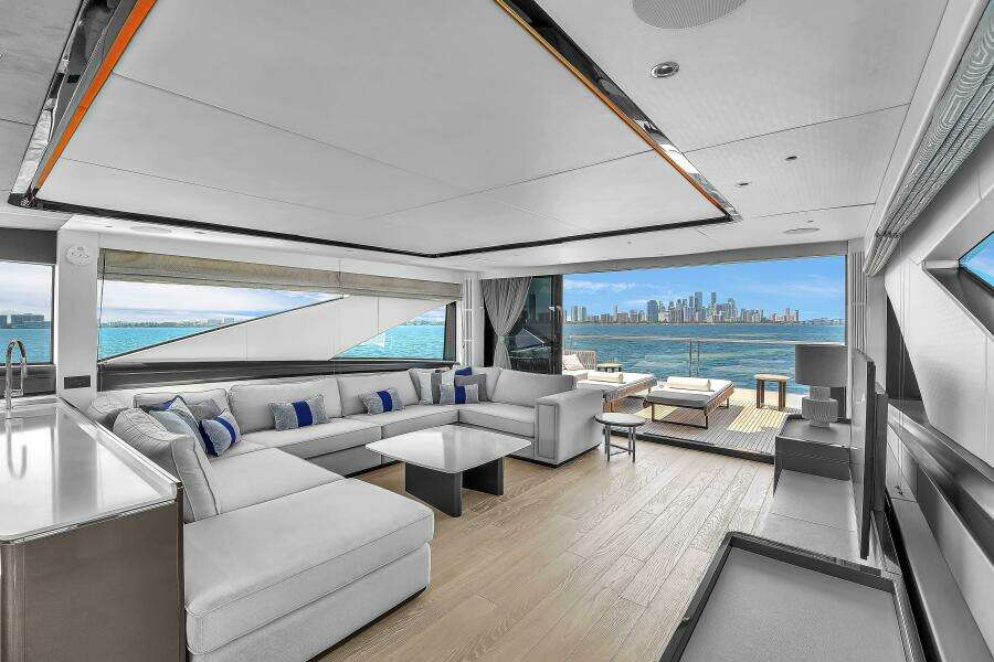 2024 Sunseeker Ocean 90 Enclosed / Ocean 182