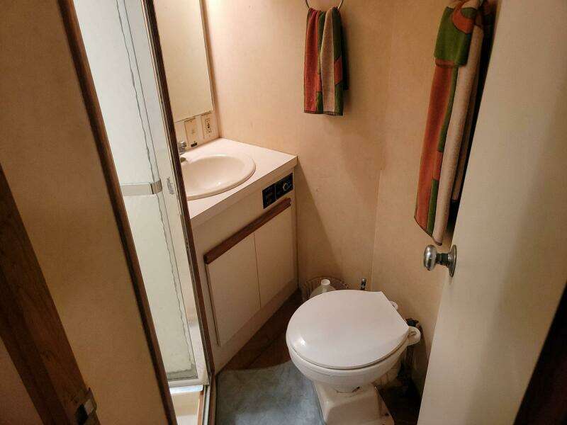 1989 Bertram 50 Convertible