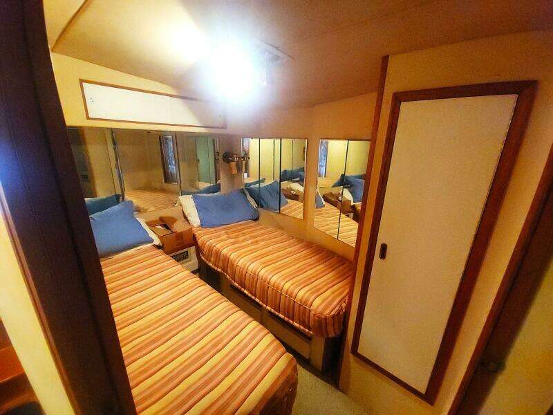 1989 Bertram 50 Convertible