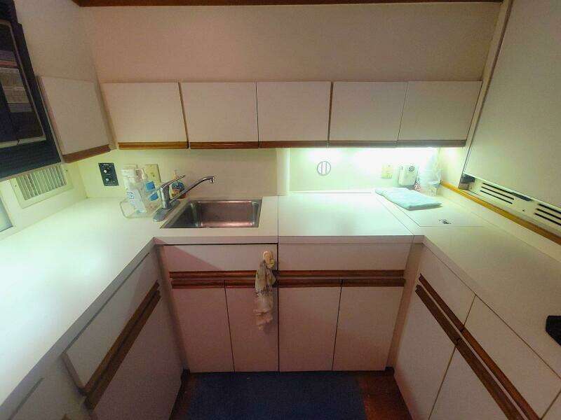 1989 Bertram 50 Convertible