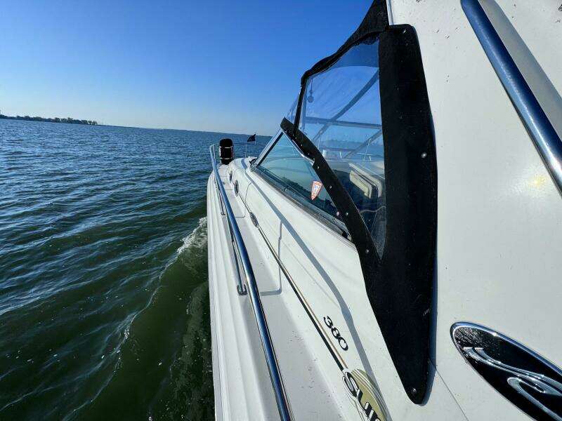 2001 Sea Ray 380 Sundancer