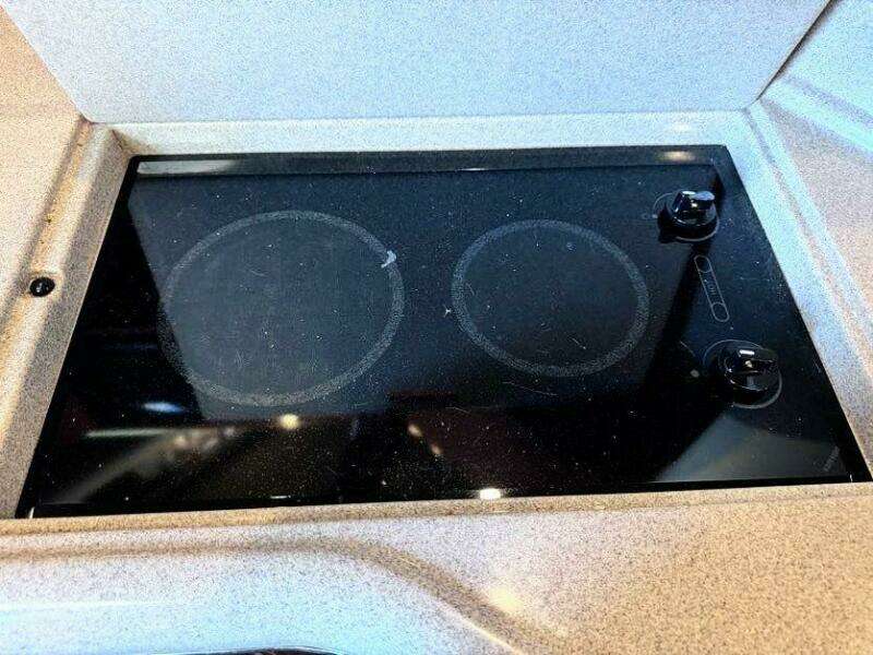 2001 Sea Ray 380 Sundancer