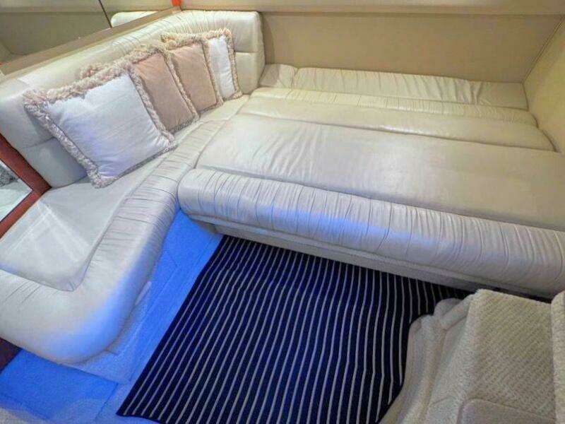 2001 Sea Ray 380 Sundancer