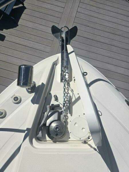 2010 Sea Ray 330 Sundancer