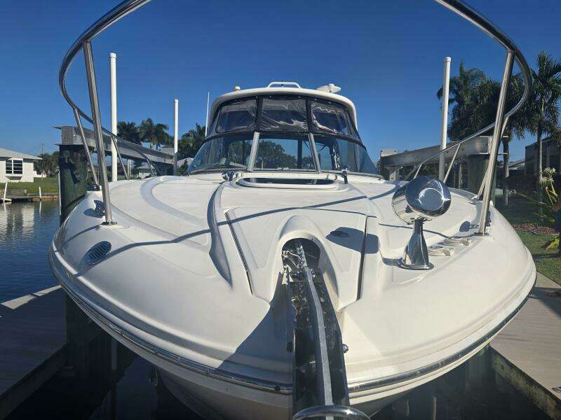 2010 Sea Ray 330 Sundancer