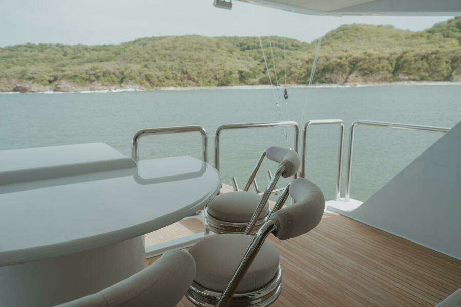 1996 87 Oceanfast Enclosed Bridge Sportfish - Aussie Rules