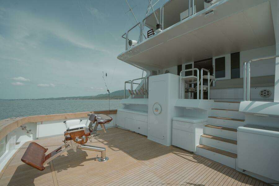 1996 87 Oceanfast Enclosed Bridge Sportfish - Aussie Rules