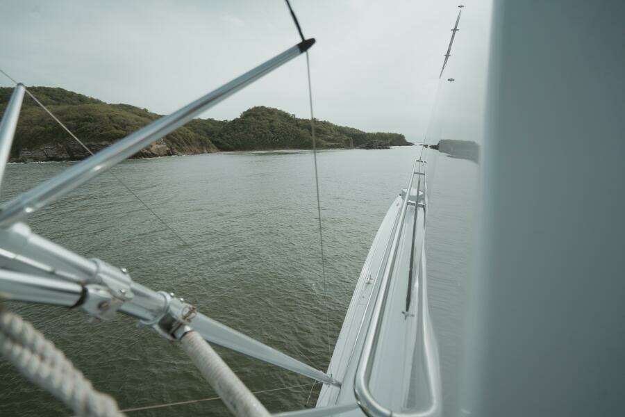 1996 87 Oceanfast Enclosed Bridge Sportfish - Aussie Rules