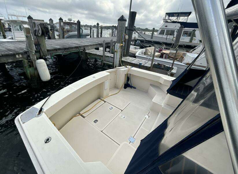 2005 Mainship Pilot 34 Rum Runner II