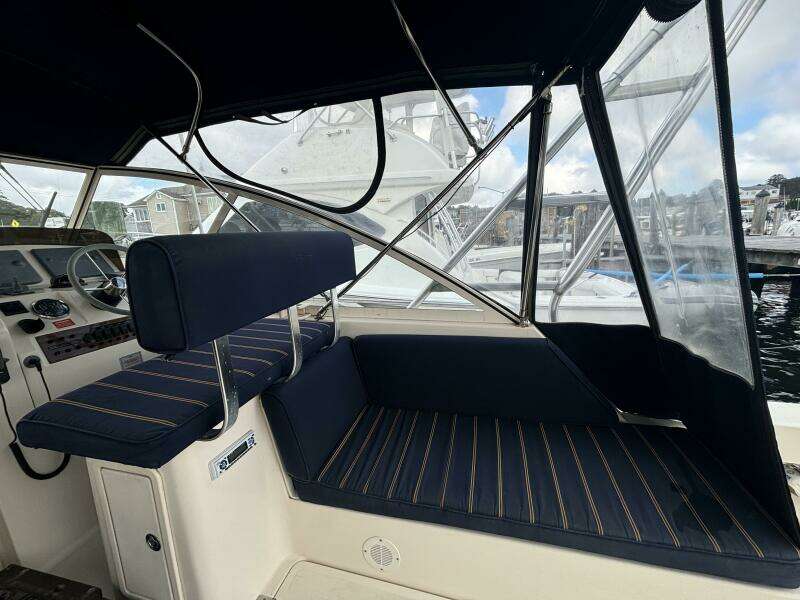 2005 Mainship Pilot 34 Rum Runner II