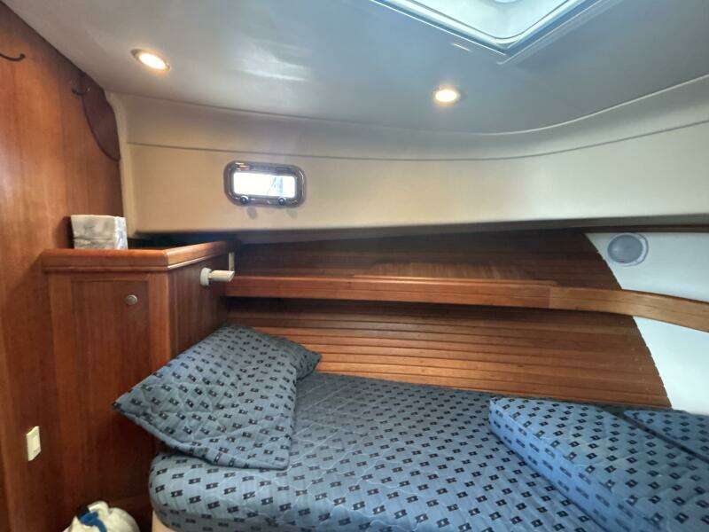 2005 Mainship Pilot 34 Rum Runner II