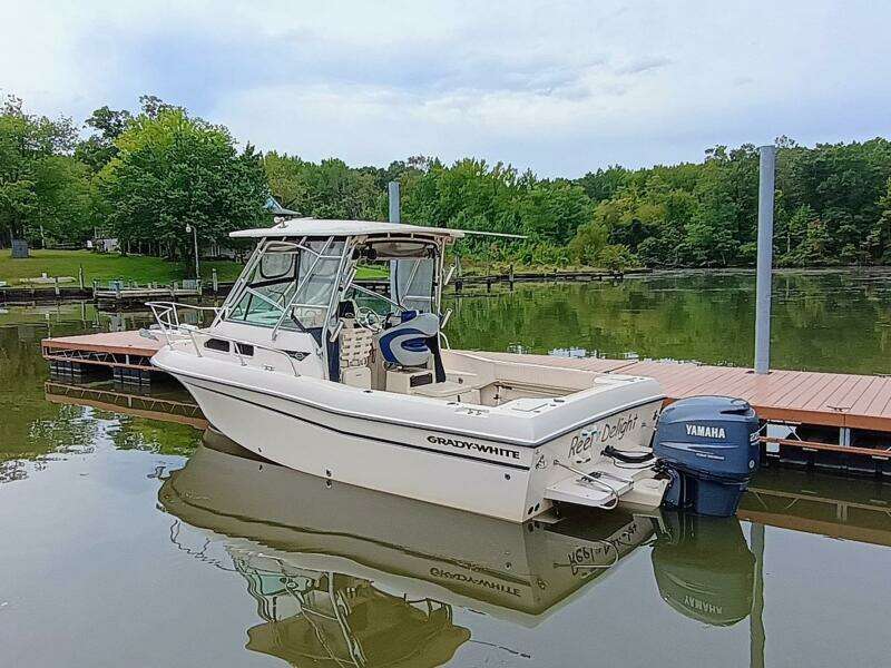 2004 Grady-White Gulfstream 232