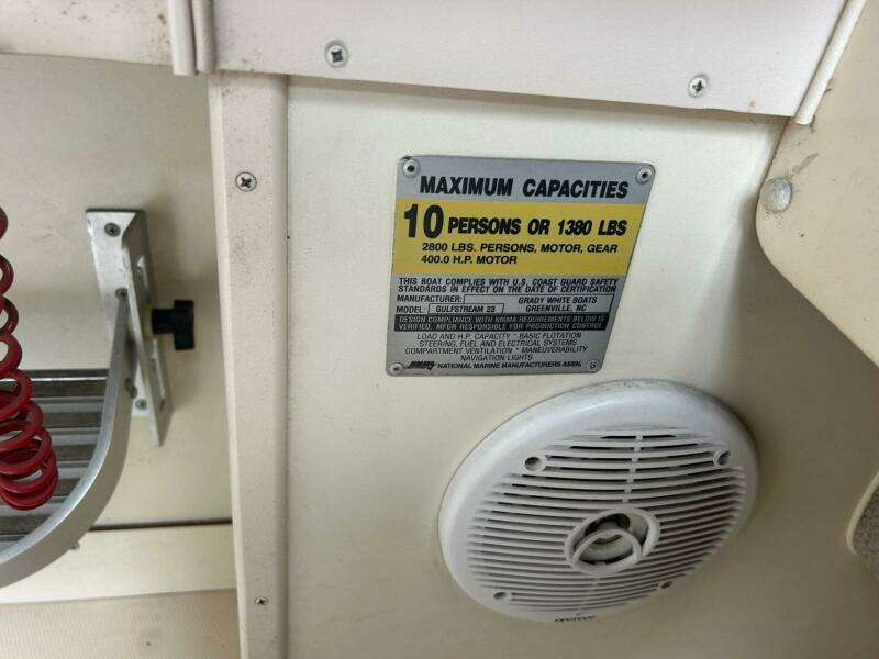 2004 Grady-White Gulfstream 232